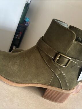 Esprit Olive Suede Ankle Bootie with Buckle 8.5, NEVER WORN